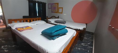 Gokarna Beach Near RV Home Stay