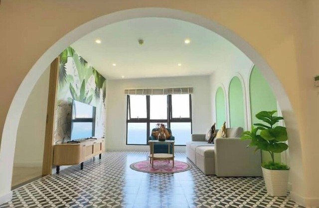 GOLD COAST 5 Bedrooms Ocean View