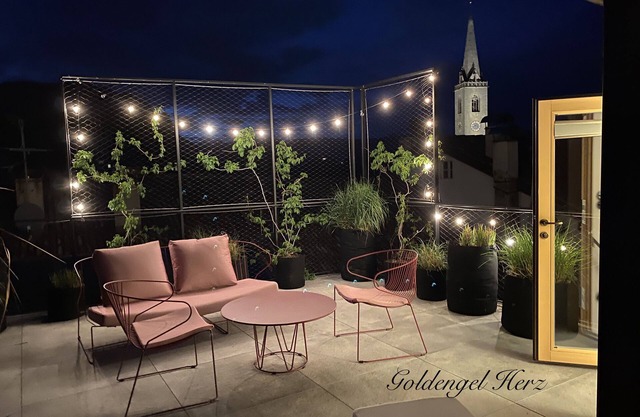 Goldengel Suite 3 60sqm suite with roof terrace, air conditioning, WiFi