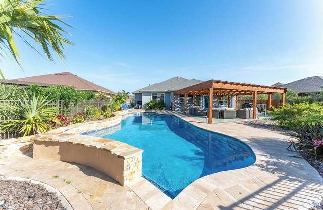 Golf House Getaway .