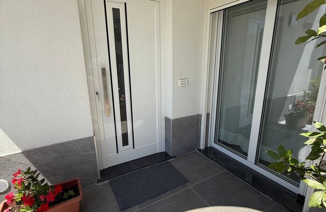 Good House Holidays - THREE ROOM