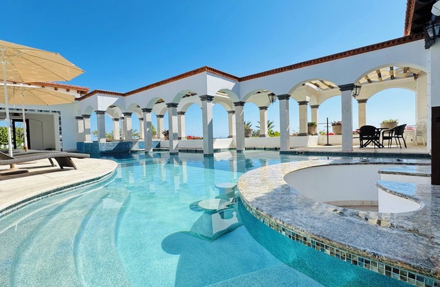 Gorgeous 7 bedroom Ocean view home to enjoy your time away from home