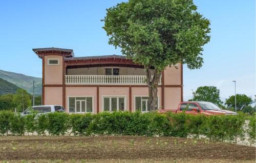 Gorgeous Apartment In Lecce Nei Marsi