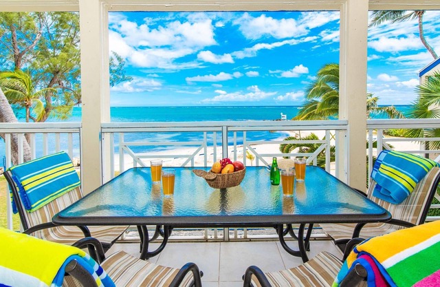 Gorgeous beachfront condo steps from Rum Point and snorkeling! The Retreat #30