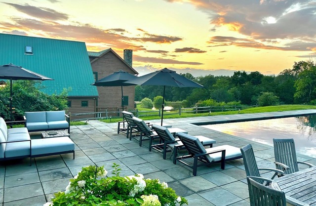Gorgeous Country Oasis, with pool, pond on a lush 16 acres