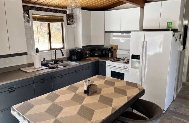 Gorgeous home that is on the mountainside with beautiful views, backs to blm