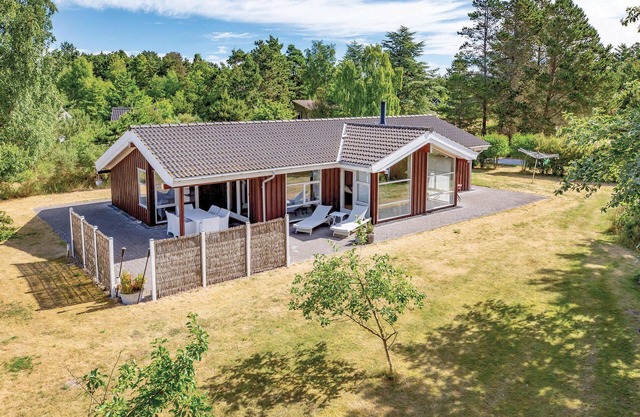 Gorgeous home in Sjællands Odde