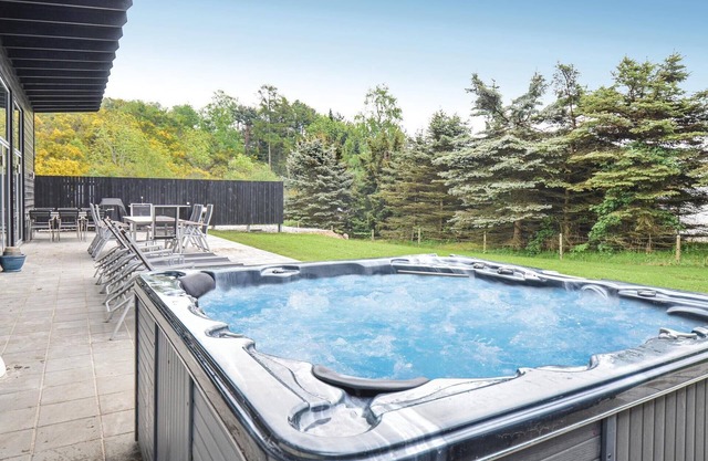 Gorgeous home in Ebeltoft with sauna
