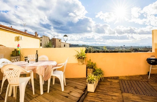 Gorgeous home in El Masroig with WiFi