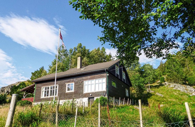 Gorgeous home in Matre with WiFi