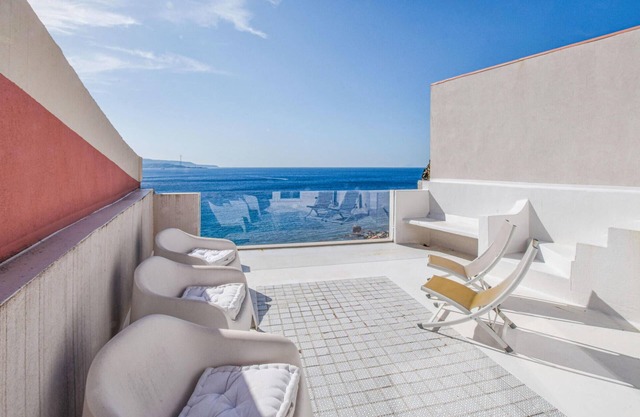 Gorgeous home in Scilla with WiFi