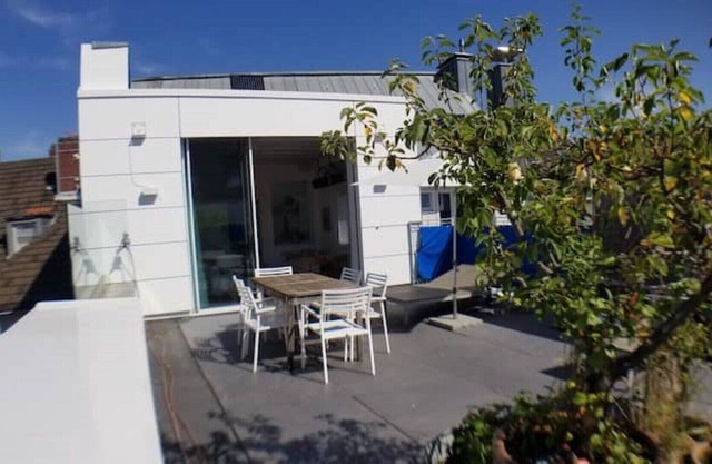 Gorgeous Rooftop Apartment in Cologne-Deutz