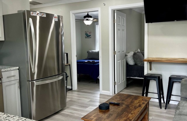 GOTL Strip Suite #2- Sunset Vacation Rentals