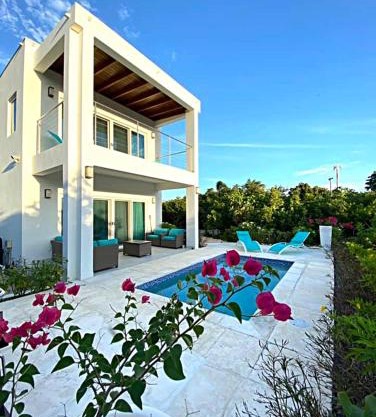Gracehaven Villas -Choose you own private villa with pool - 250 yds to Grace Bay beach