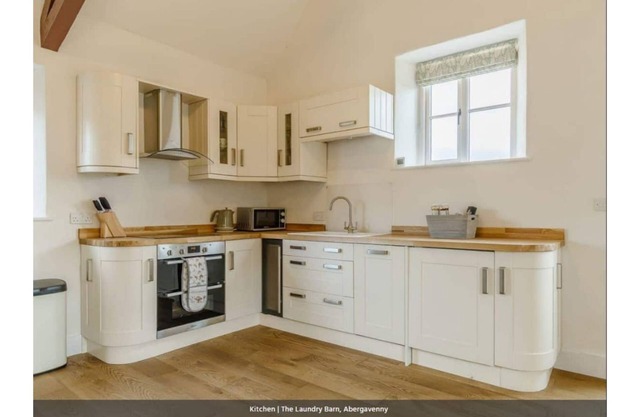 Grade II listed - one bedroom barn conversion