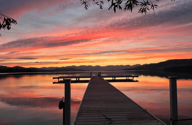 Gran's Cabin on Flathead Lake - Flo's