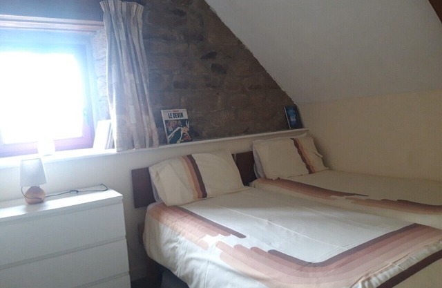 Granary cottage lake view