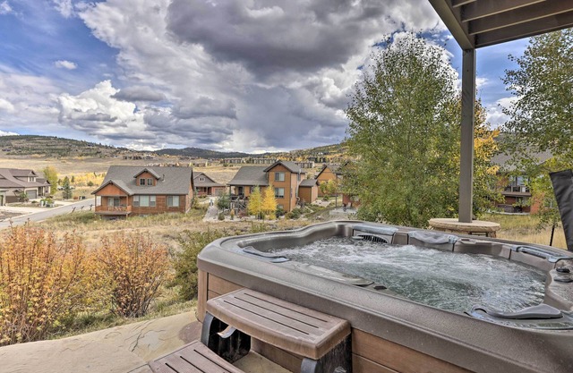 Granby Home w/Hot Tub + Ski, Golf & Pool Access