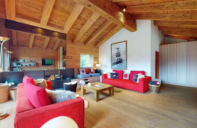 Grand Chalet au Calme Idéalement Situé Avec Espaces Wellness