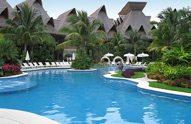 Grand Mayan Beach, Golf and Cirque du Soleil Resort at Riviera Maya