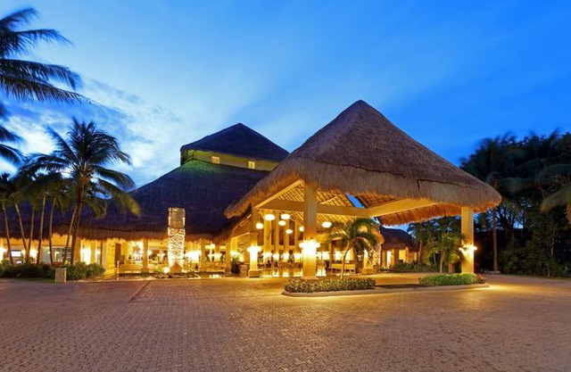 Grand Palladium White Sand Resort & Spa - All Inclusive