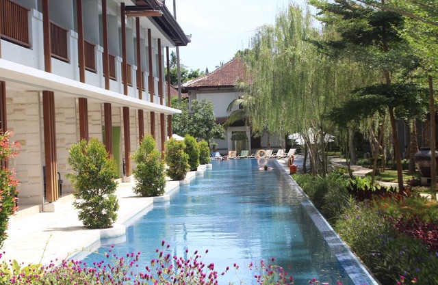 Grand Whiz Hotel Nusa Dua