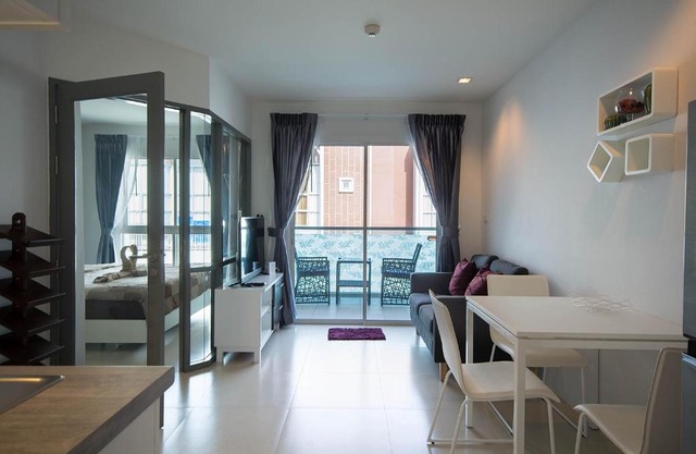 Grandblue Condo by malai