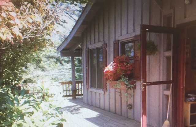 Grandfathered Inn, Perfect stay for 1-5. Heart of Glenville & with LakeView.