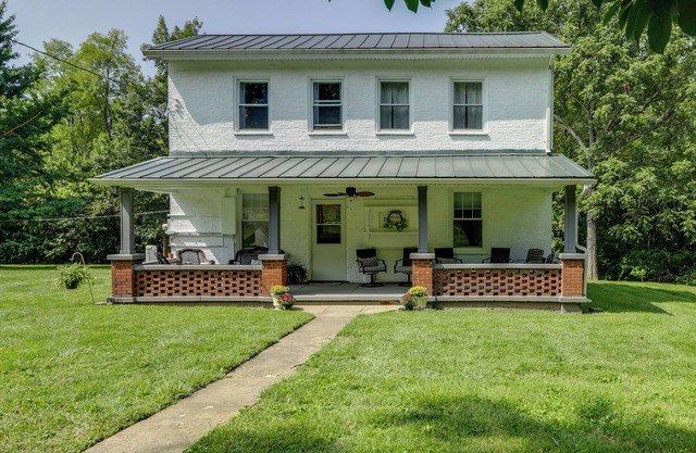 'Grandma Kelly’s' Southeast Indiana Farmhouse!