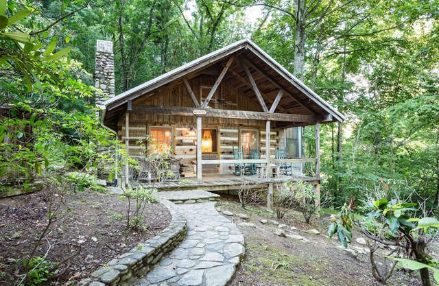 Graves Cabin Luxury Cabin Near Waynesville & Asheville Please Read Description!