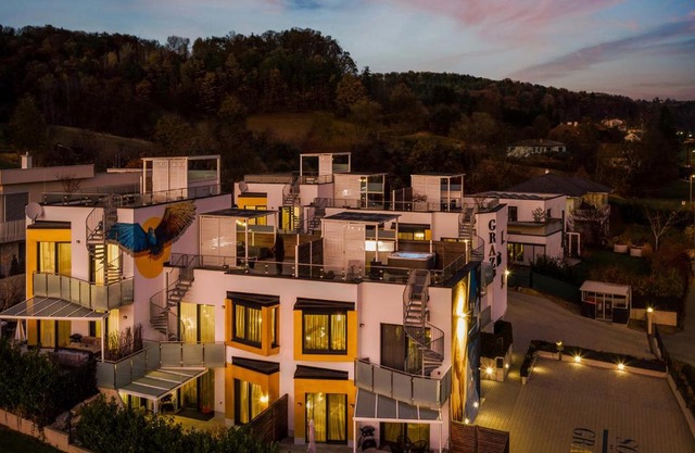 Graziös Luxusapartments mit Dachterrasse oder Garten, kostenlose Parkplätze, E-Tankstelle