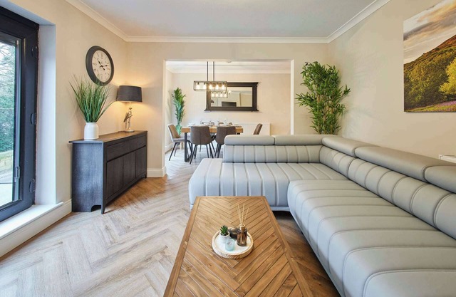 Great Ayton Townhouse Retreat-Sleeps 6-3Bed-2Bath