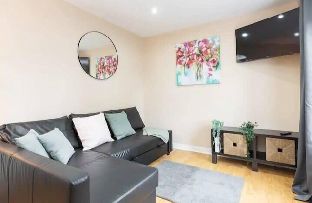 Great City CENTRE LOCATION SPACIOUS 2 BED APT