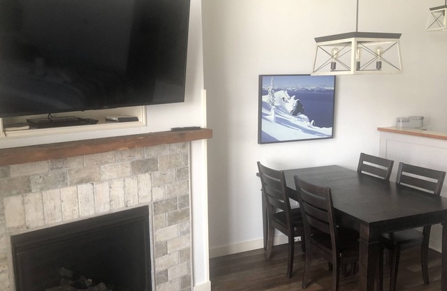 Great top floor studio. Totally remodeled Fall 2021.