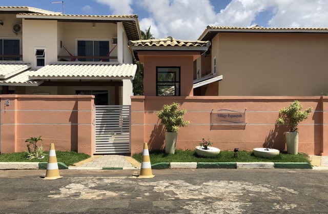 Great Village in Gated Condominium - Guarajuba Beach