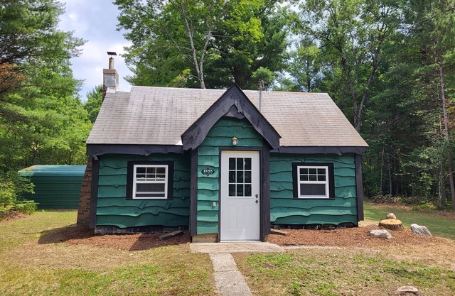 Green Cabin in the Woods