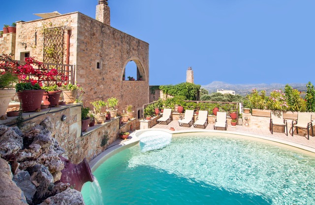 Green villa Faskomilia -1 bedroom - balcony roof terrace -sea and mountain view.