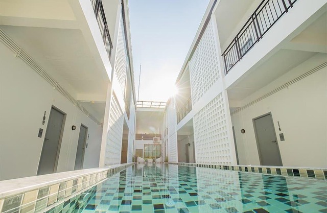 Greenery Loft Phuket only 20 minutes to Bang Tao Beach