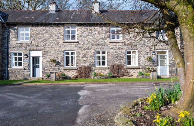 Greenhowes - sleeps 7 guests in 3 bedrooms