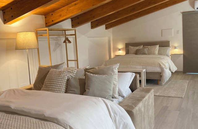 Grey Haven Apartments- New open space apartment, Pompei and Sorrento Coast