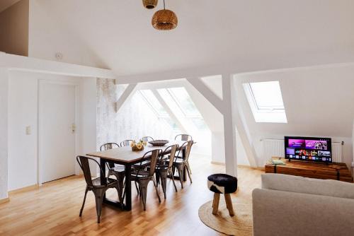 Große City-Wohnung, salt apartments Weissenfels