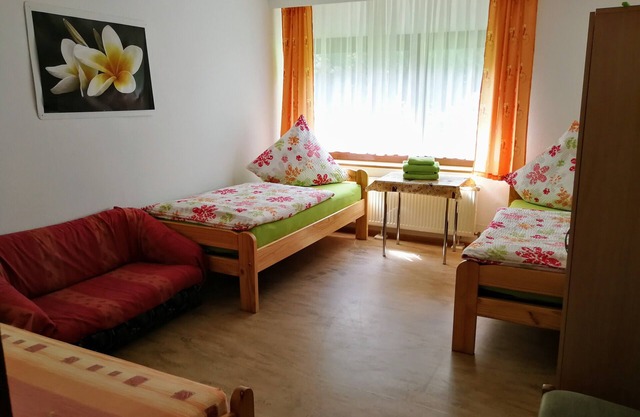 Große Ferienwohnung für 2-6 Personen mit Terrasse, kostenfreies WLAN