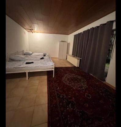 große Wohnung in Köln mit 2 Badezimmer