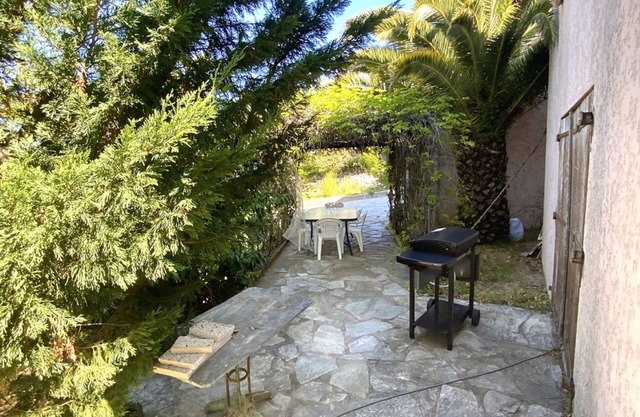 Ground floor apartment in the beautiful village of Aregno