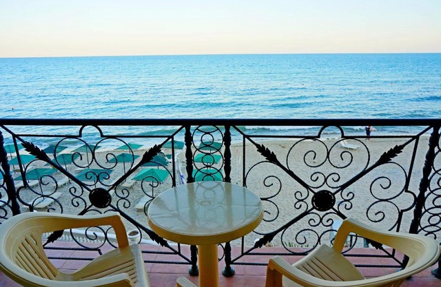 GT Atrium Beach Apartments