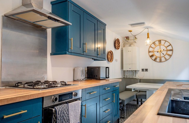 Guest Homes - Park Street, 5 Bed Worcester