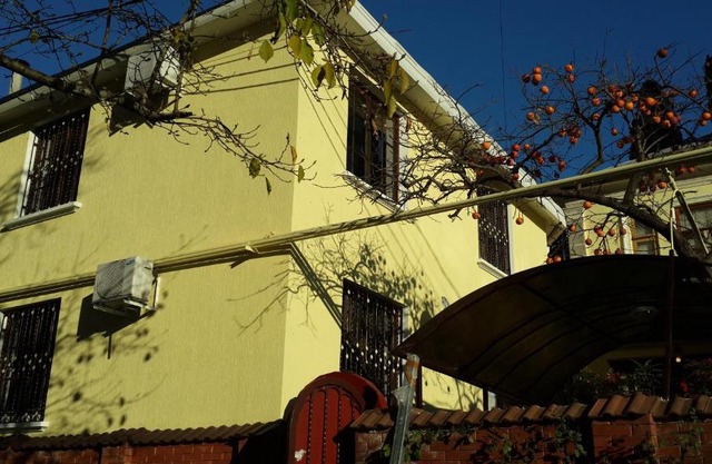 Guest house on Griboyedova 3