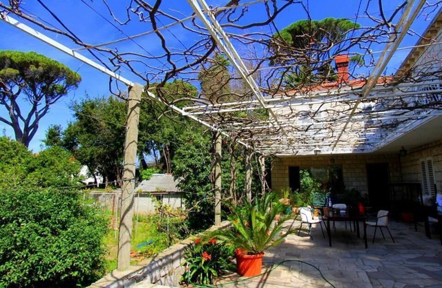 Guest House Zec - Studio with Terrace (3 Adults)