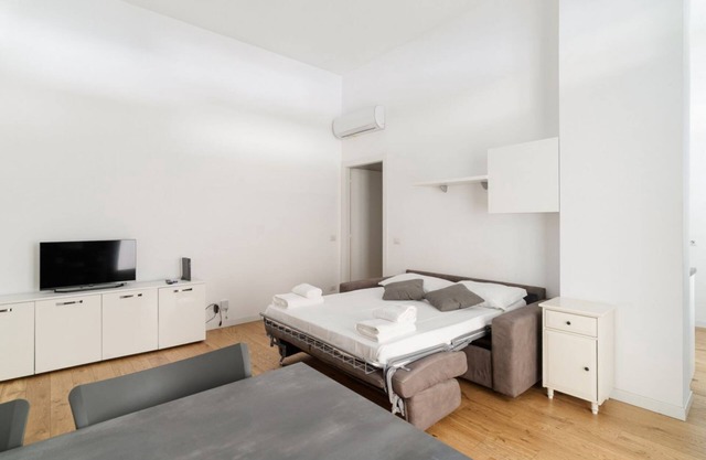 GuestHost - Apartment near Parco Adriano Milano
