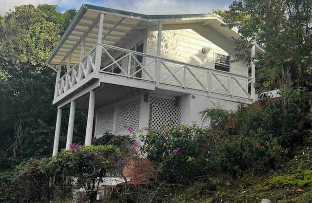 Guesthouse with amazing views!